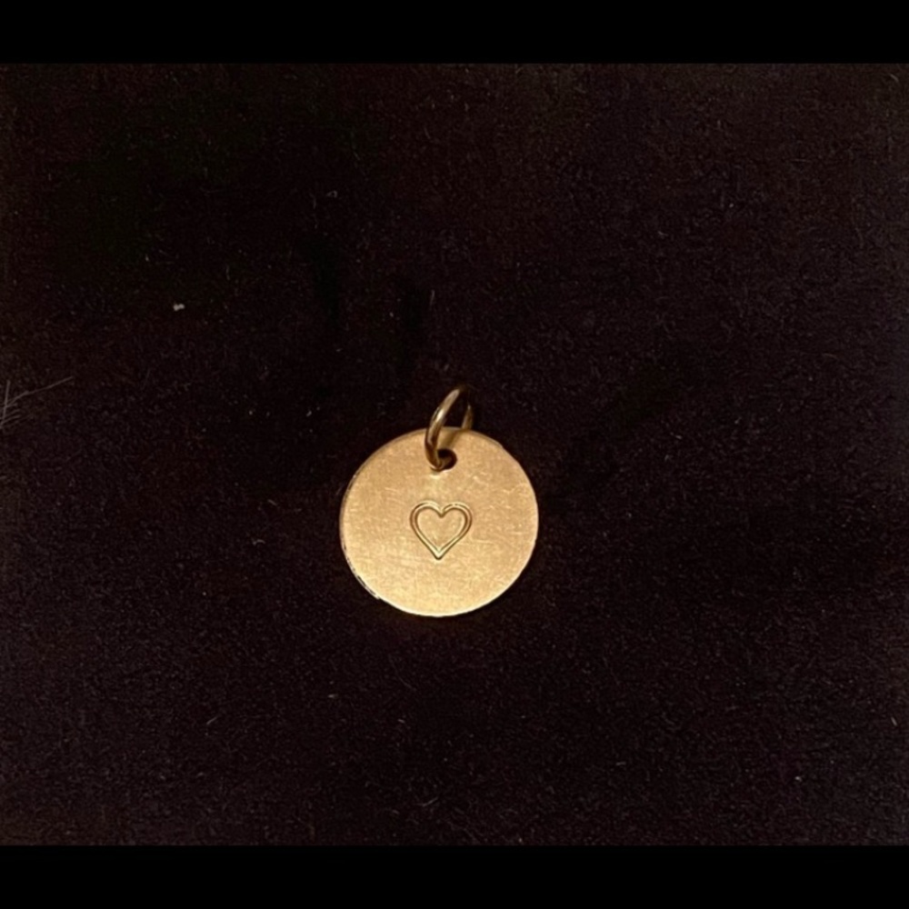 Nashelle Gold “heart” charm